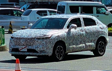 Honda HR-V 2021 lộ diện thiết kế mới, đối đầu Hyundai Kona